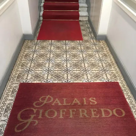 Palais Gioffredo Place Massena Apartment *